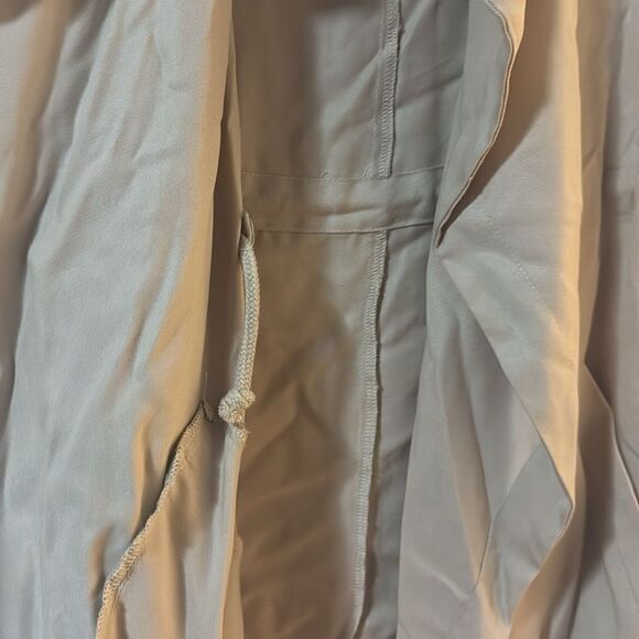 BB Dakota Bomber Vest - NWT - Size XS - Tan Sleeveless Vest w Iside Tie Closure - Picture 3 of 6